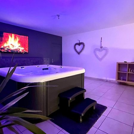 Hebuterne Spa Du Petit Manoir מראה חיצוני תמונה