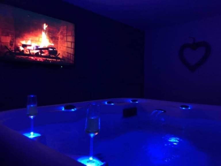 Hebuterne Spa Du Petit Manoir מראה חיצוני תמונה